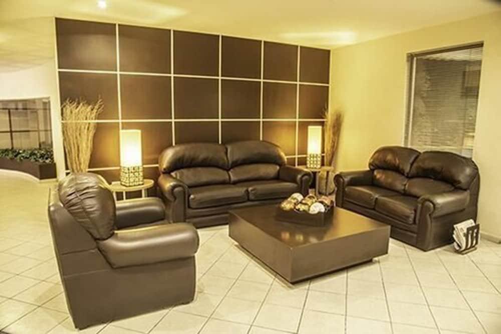 American Inn Hotel & Suites Parral Ngoại thất bức ảnh
